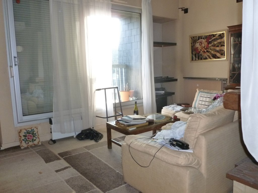 Séjour avant prestation home-staging appartement Gouvieux Avéo Beauvais